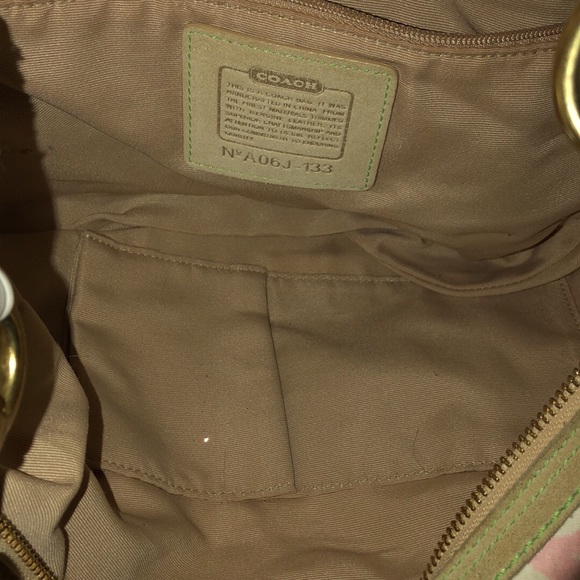 Coach handbag - Picture 3 of 3